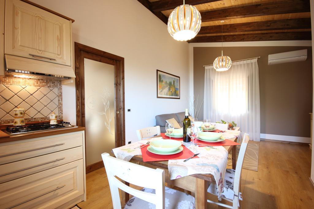 Residence Villa Rosi Laureana Cilento Exteriör bild